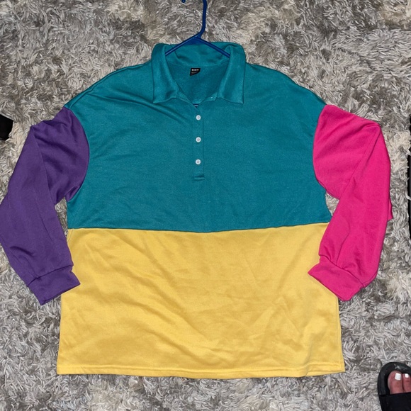 Multi colored woman’s top from shein - Picture 4 of 6